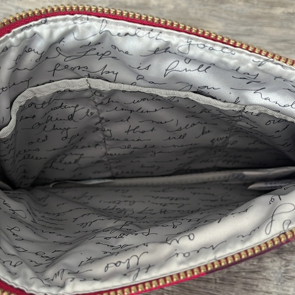 Lululemon Present Pouch new with tags - Picture 6 of 15